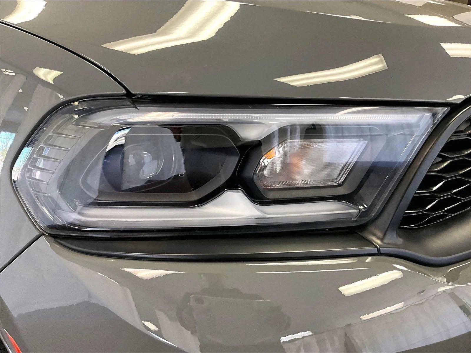 Used 2023 Dodge Durango GT image 28