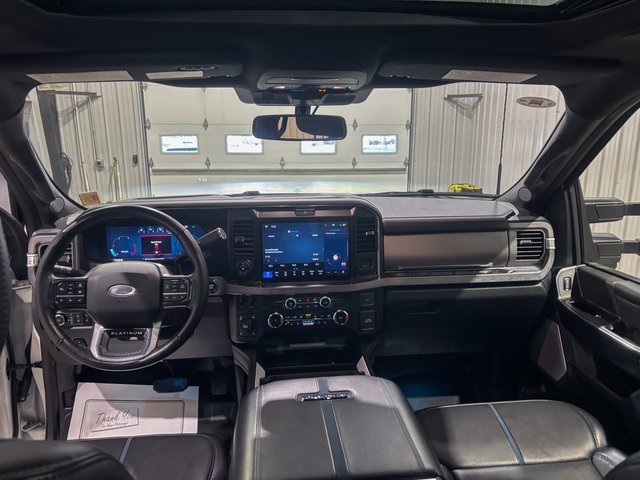 Used 2025 Ford F250 Platinum image 23