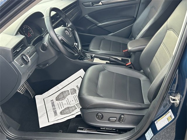 Used 2020 Volkswagen Passat 2.0T R-Line image 13