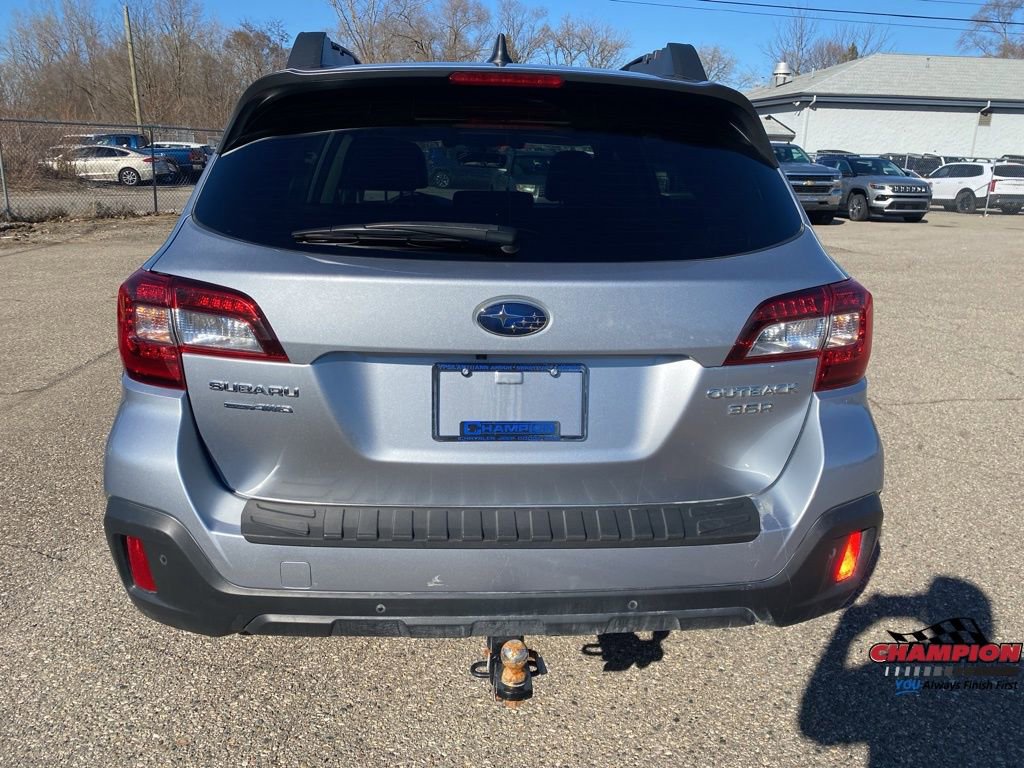Used 2018 Subaru Outback 3.6R Limited image 17