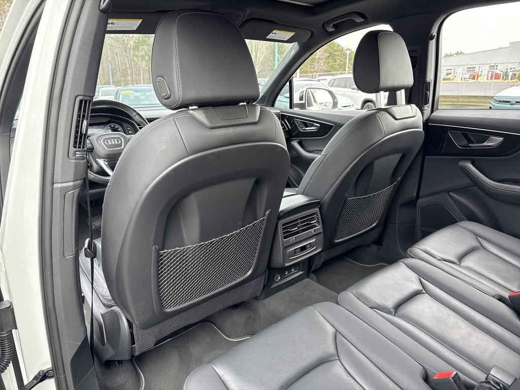 Used 2025 Audi Q7 3.0T Premium Plus image 20