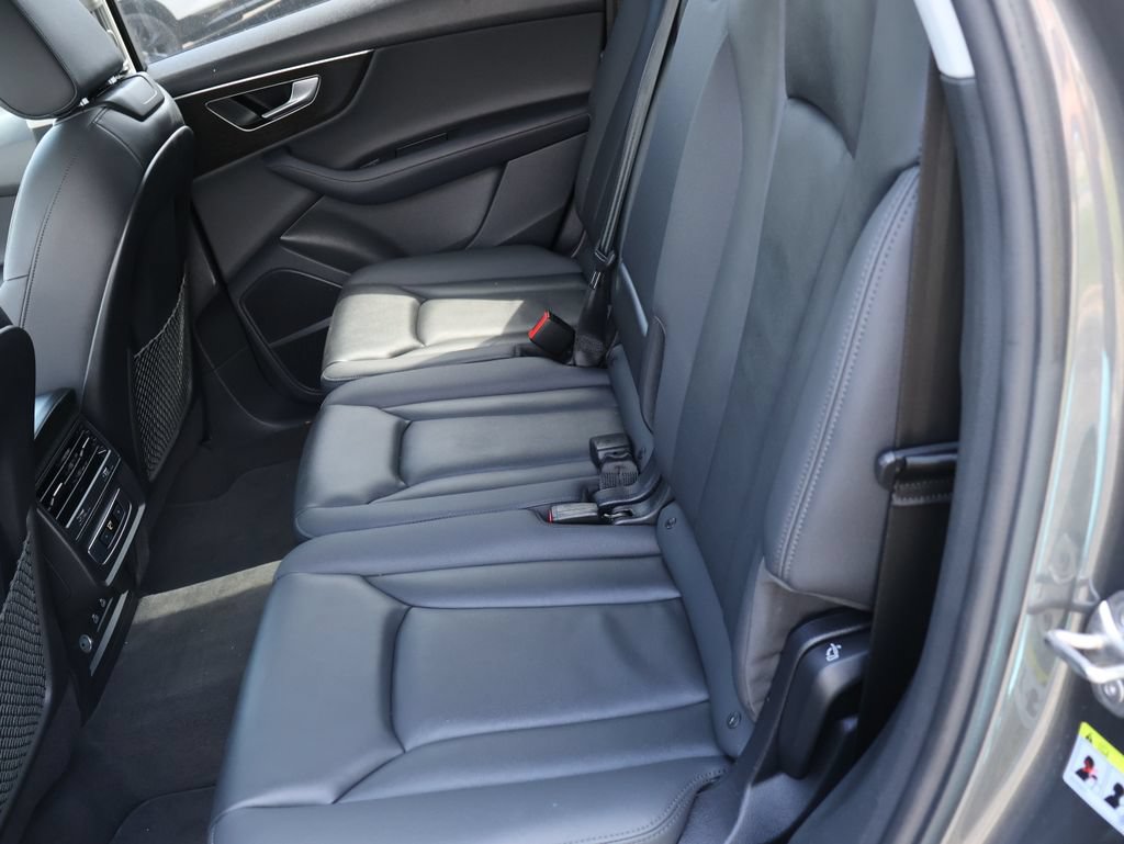 Used 2024 Audi Q7 2.0T Premium Plus AWD/4WD image 16