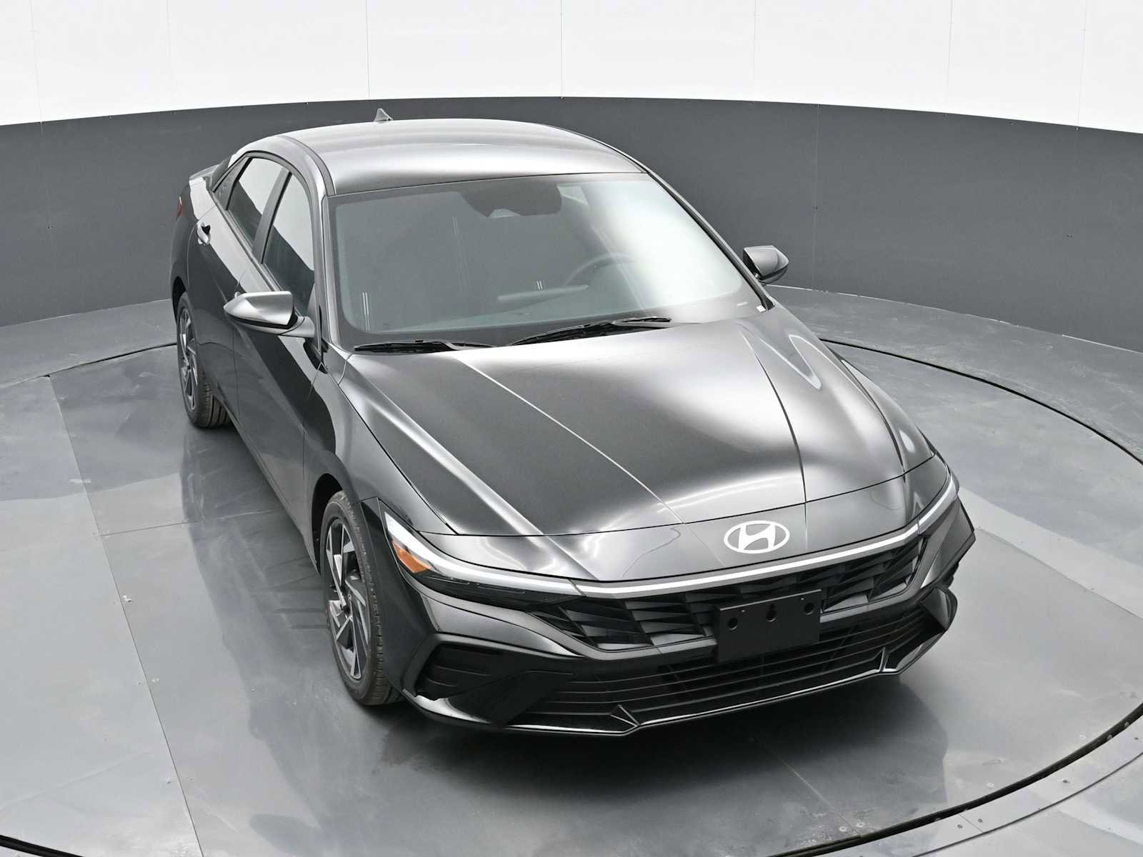 Certified 2025 Hyundai Elantra Sport w/ Cargo Package image 20