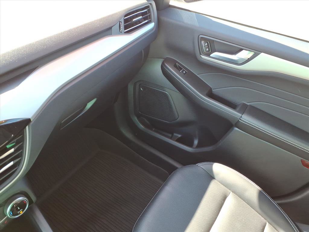 Used 2022 Ford Escape SEL image 31