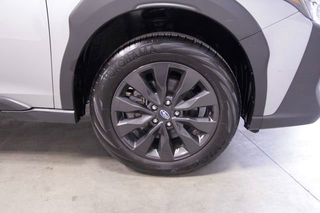 Used 2025 Subaru Outback Onyx Edition image 11