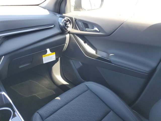 New 2026 Chevrolet Equinox LT w/ Convenience Package II image 8