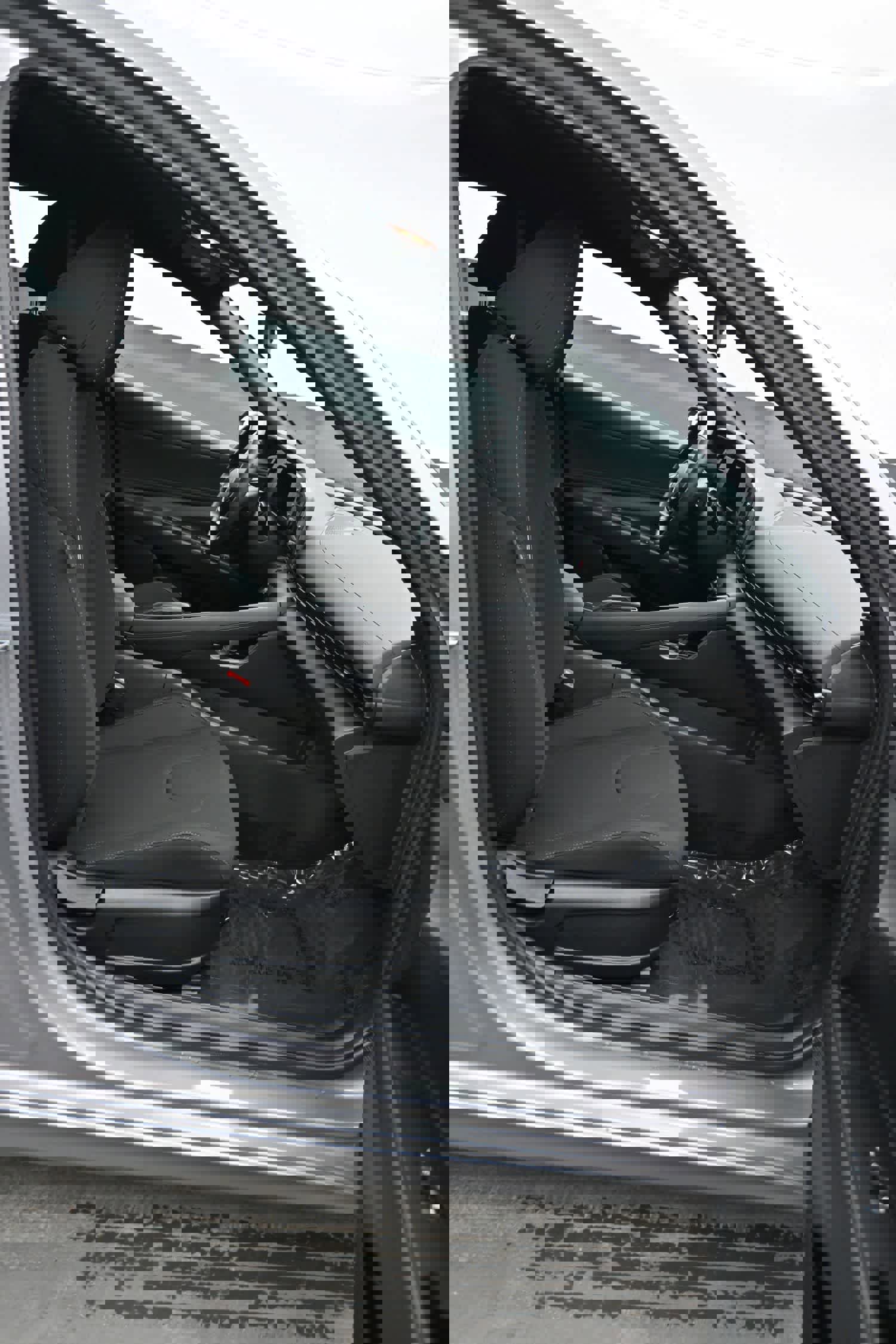 Certified 2025 Hyundai Elantra Sport image 20