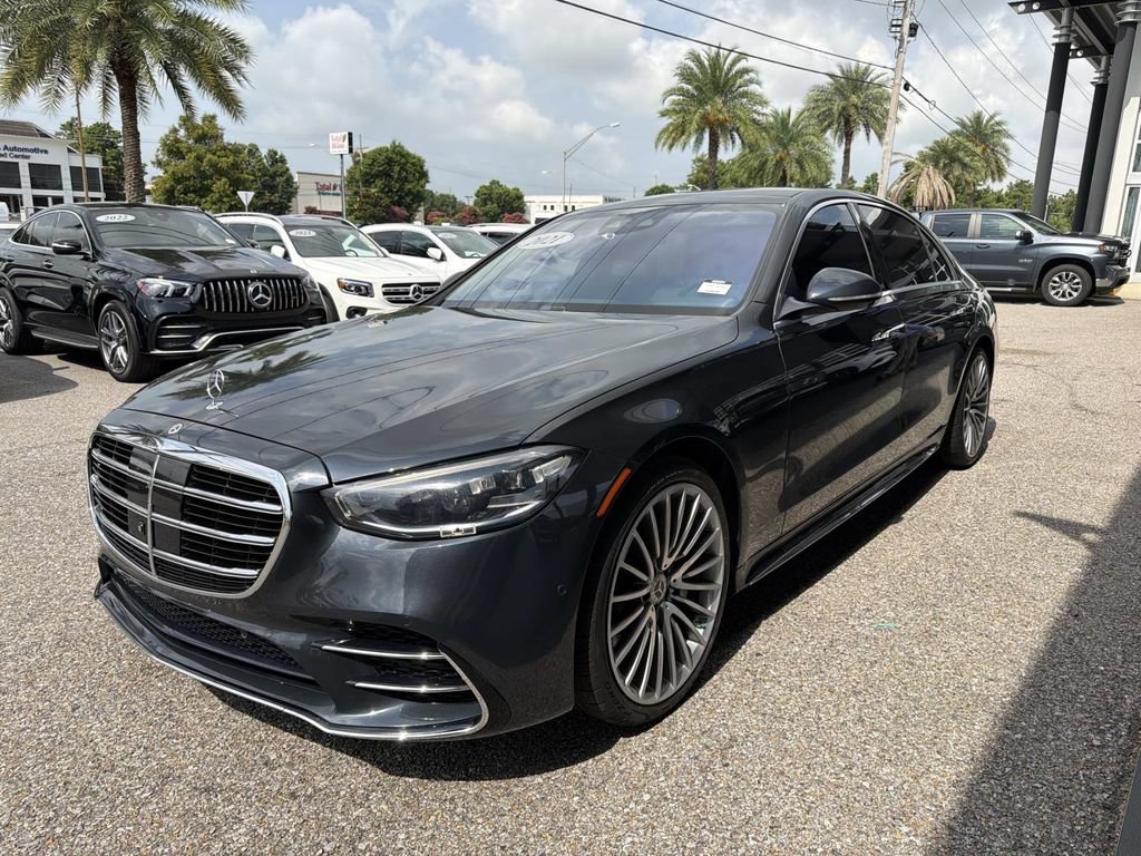 Used 2021 Mercedes-Benz S 580 4MATIC Sedan image 3