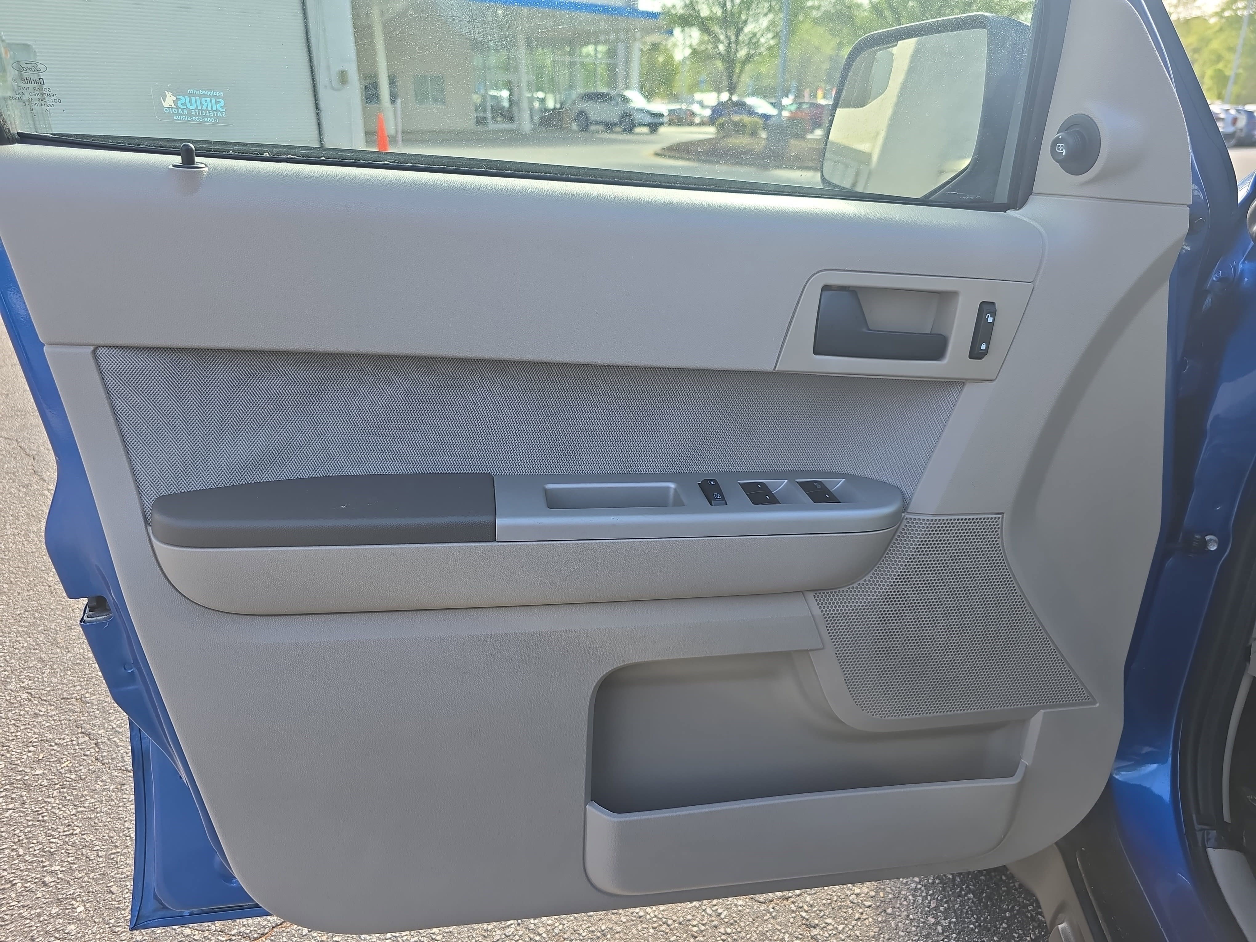 Used 2012 Ford Escape XLT image 23