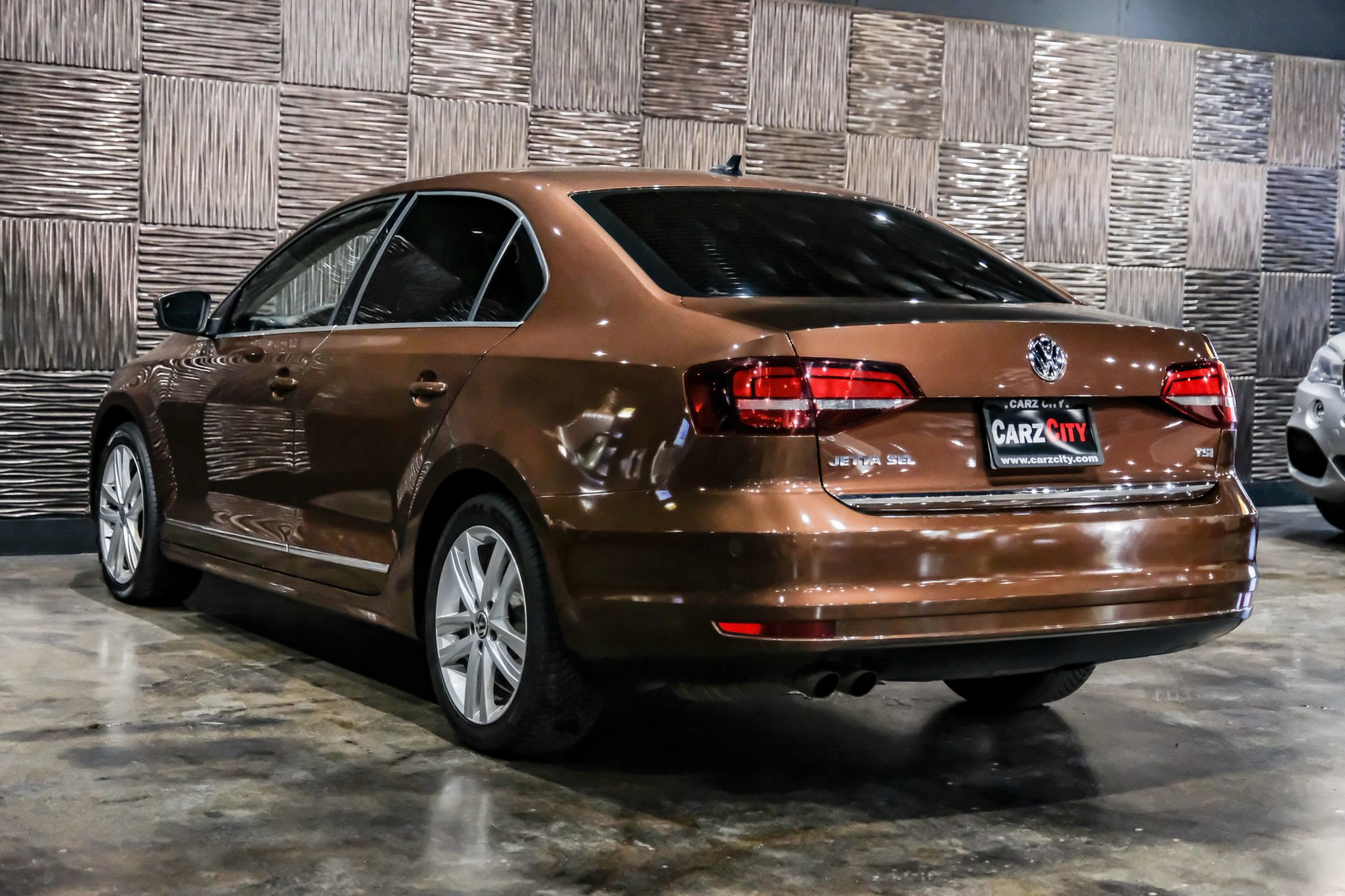 Used 2017 Volkswagen Jetta SEL FWD image 11