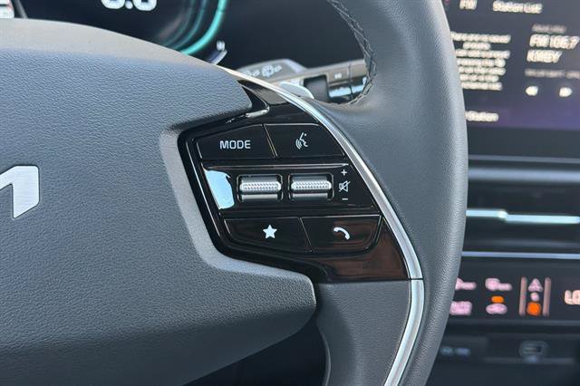 New 2026 Kia Niro EX FWD image 28