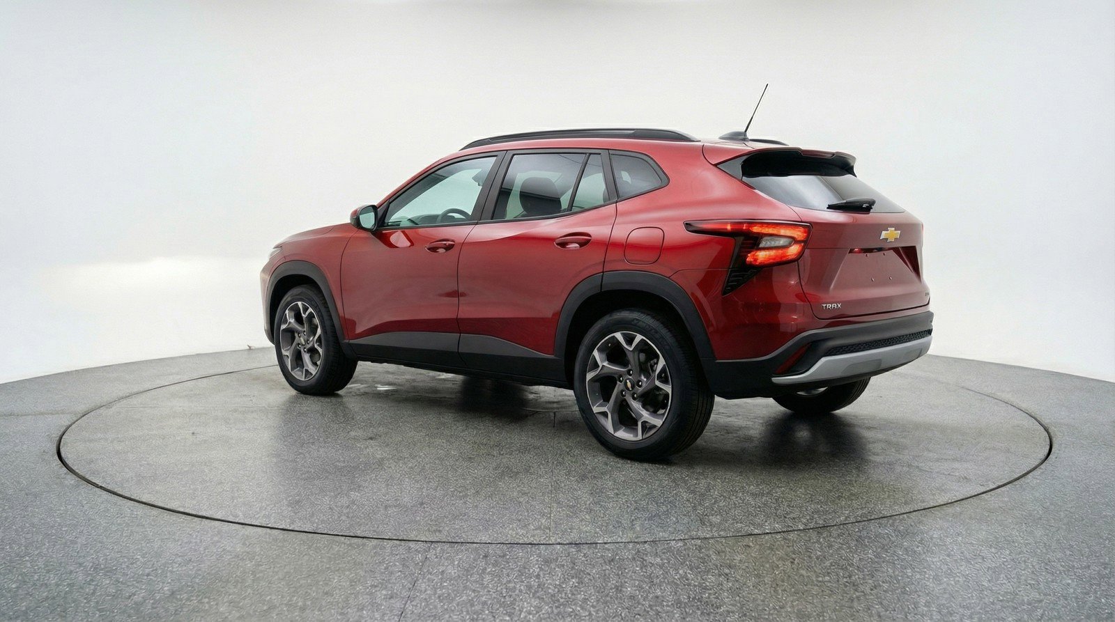 Used 2025 Chevrolet Trax LT image 6