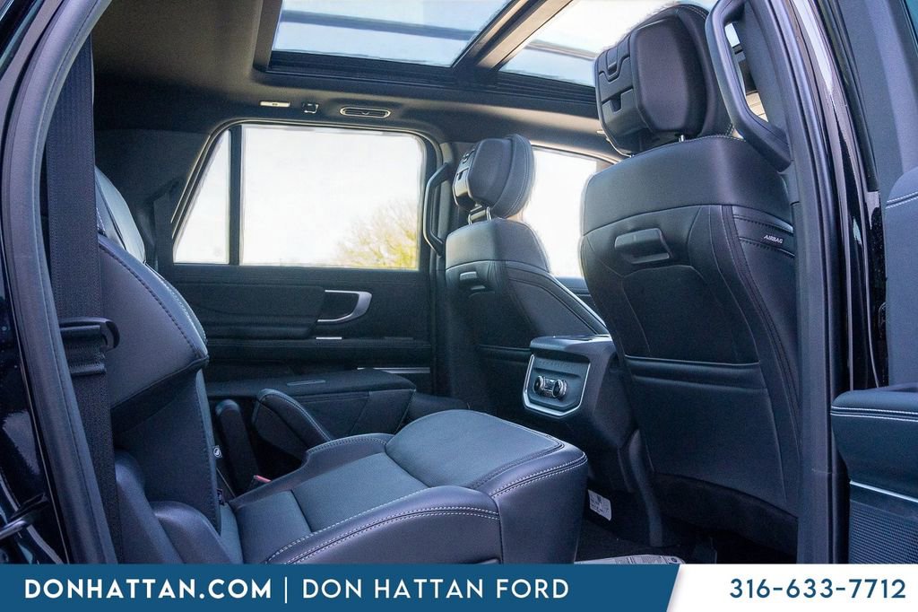 New 2026 Ford Expedition Max Platinum w/ Stealth Appearance Package AWD/4WD image 23