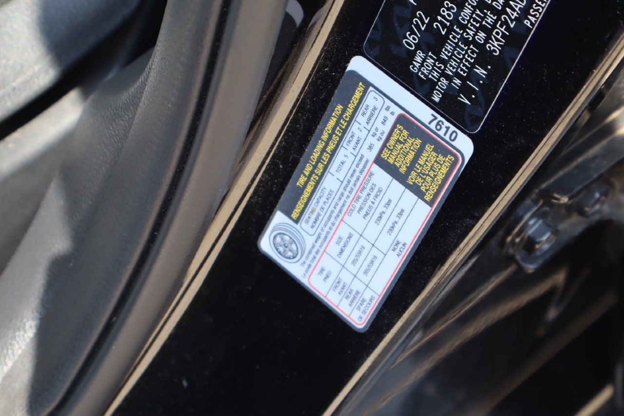 Used 2022 Kia Forte LXS FWD image 26