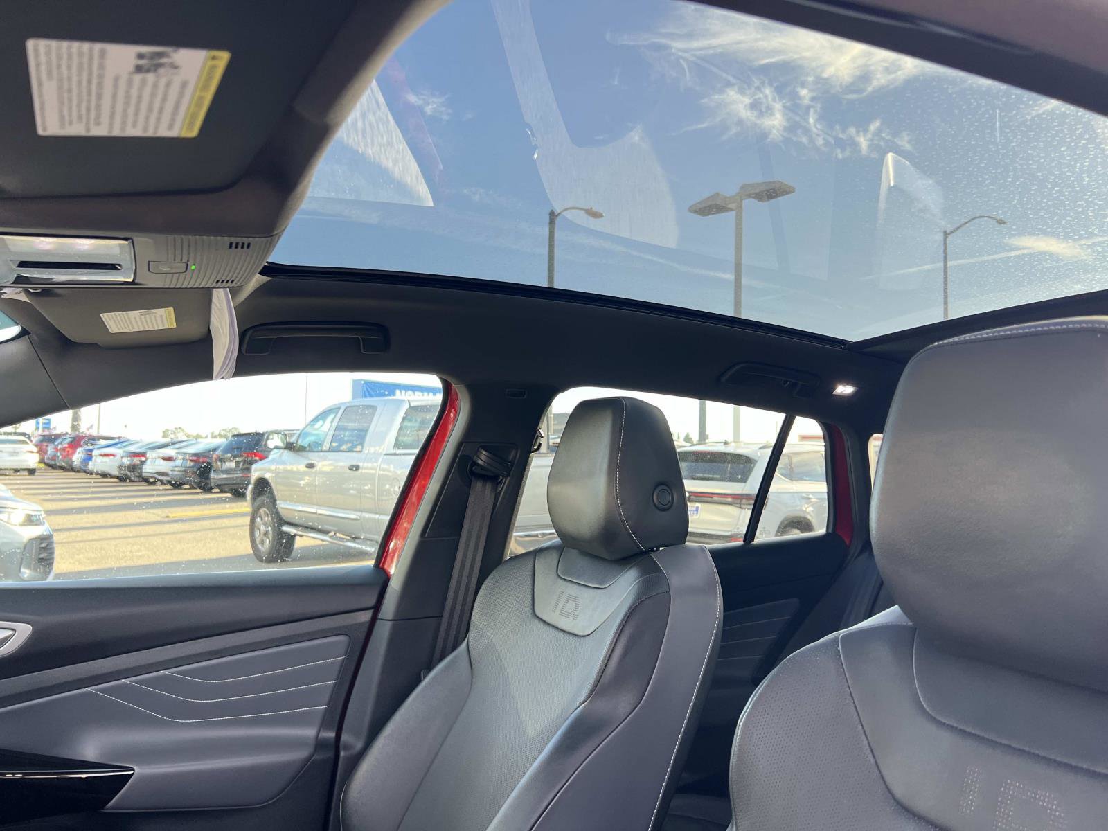 Certified 2023 Volkswagen ID.4 Pro S image 21