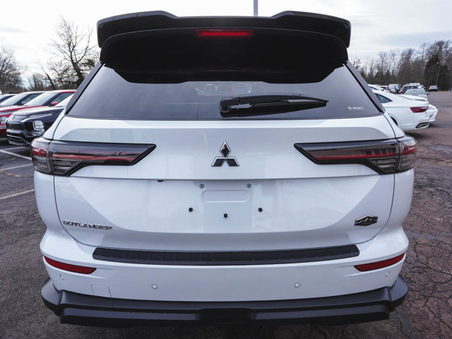New 2026 Mitsubishi Outlander Trail Edition AWD/4WD image 6