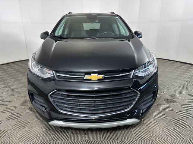 Used 2022 Chevrolet Trax LT w/ LT Convenience Package image 13