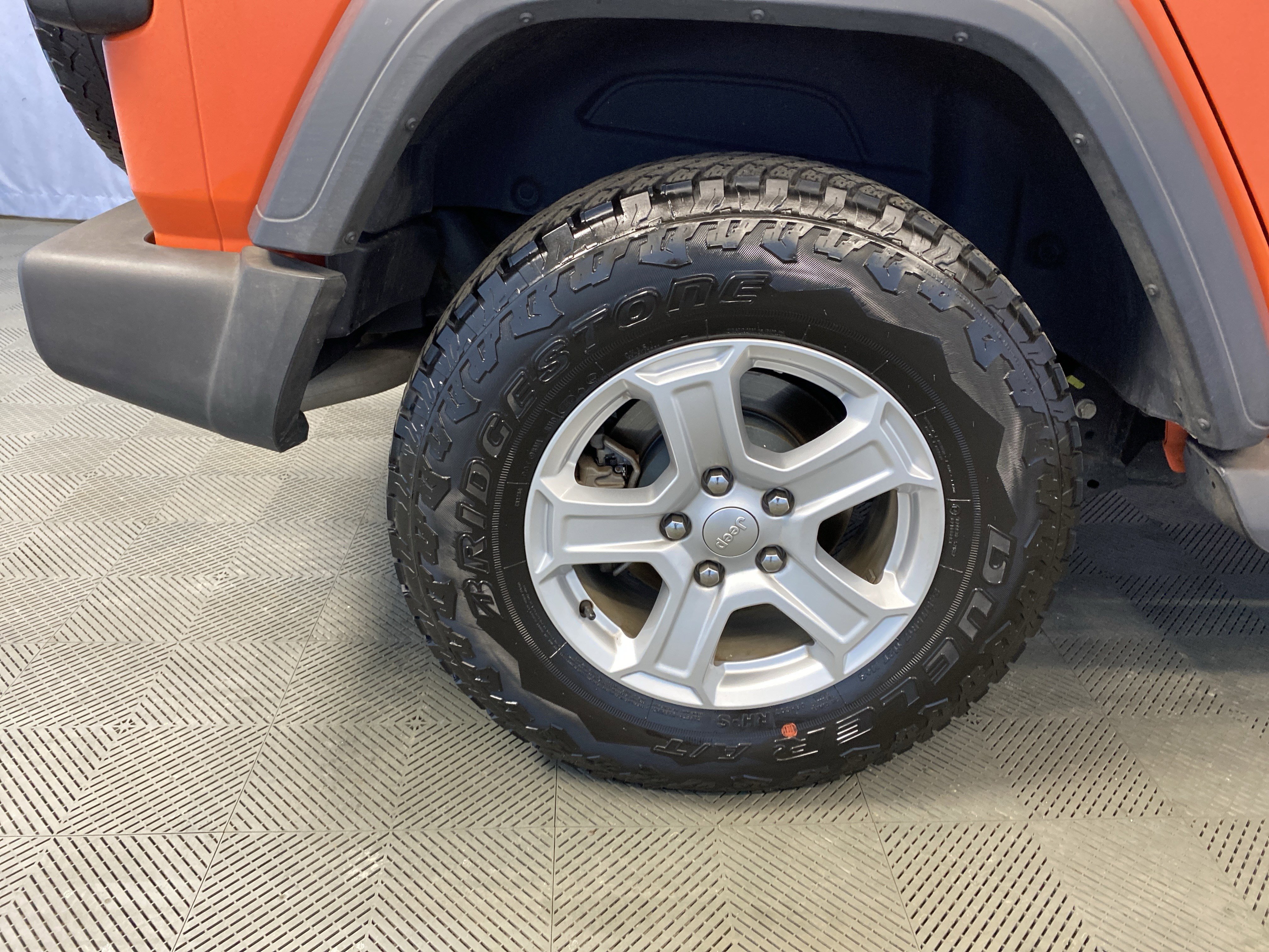 Certified 2018 Jeep Wrangler Unlimited Sport S image 33