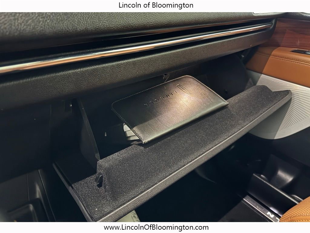 Used 2021 Lincoln Navigator L Reserve w/ Luxury Package image 47