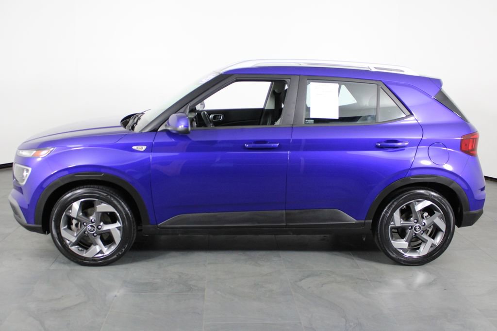 Certified 2023 Hyundai Venue SEL image 10