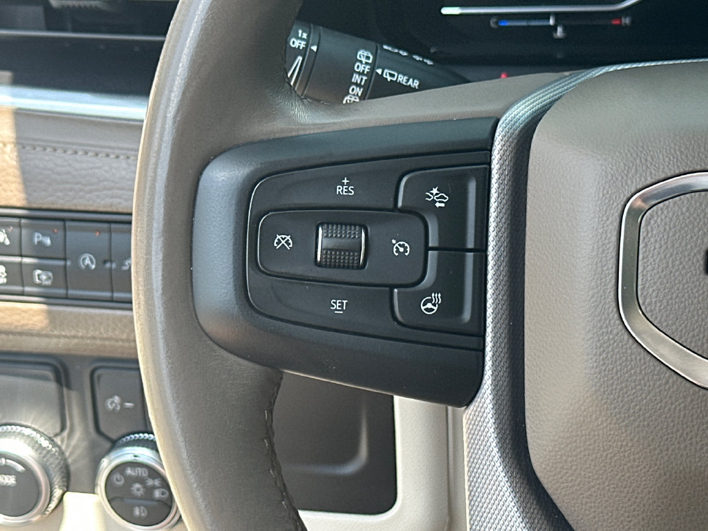 Used 2022 GMC Yukon Denali RWD image 21