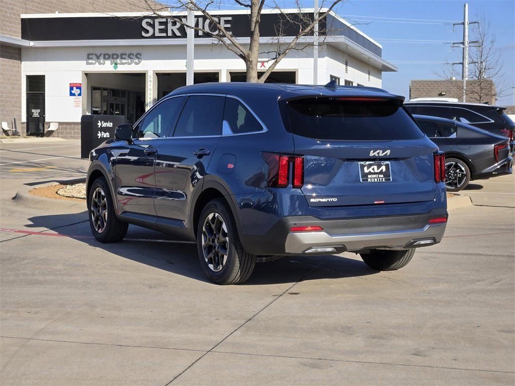 New 2026 Kia Sorento S image 3