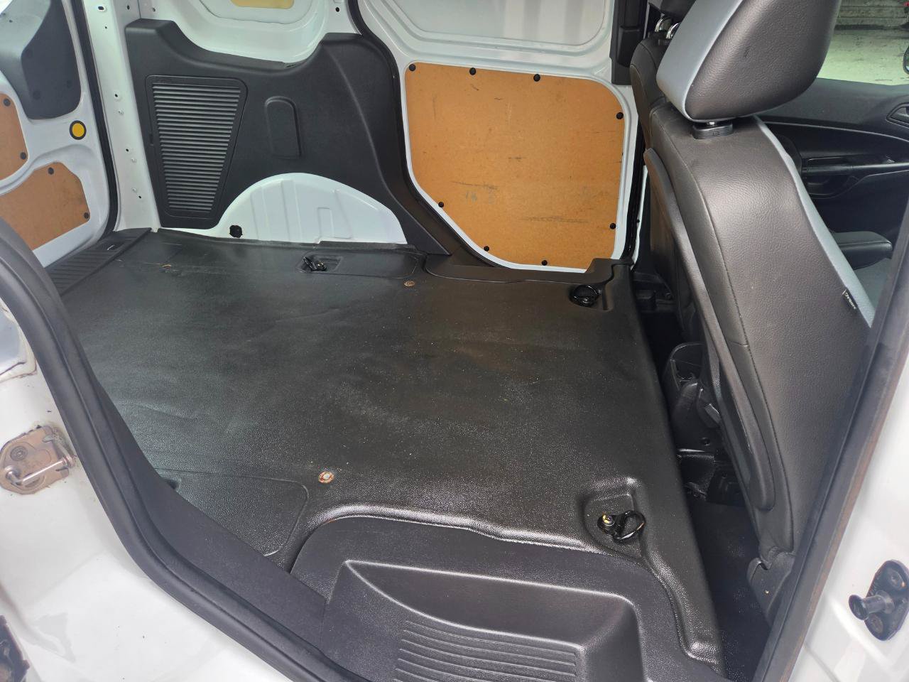 Used 2018 Ford Transit Connect XL FWD image 19