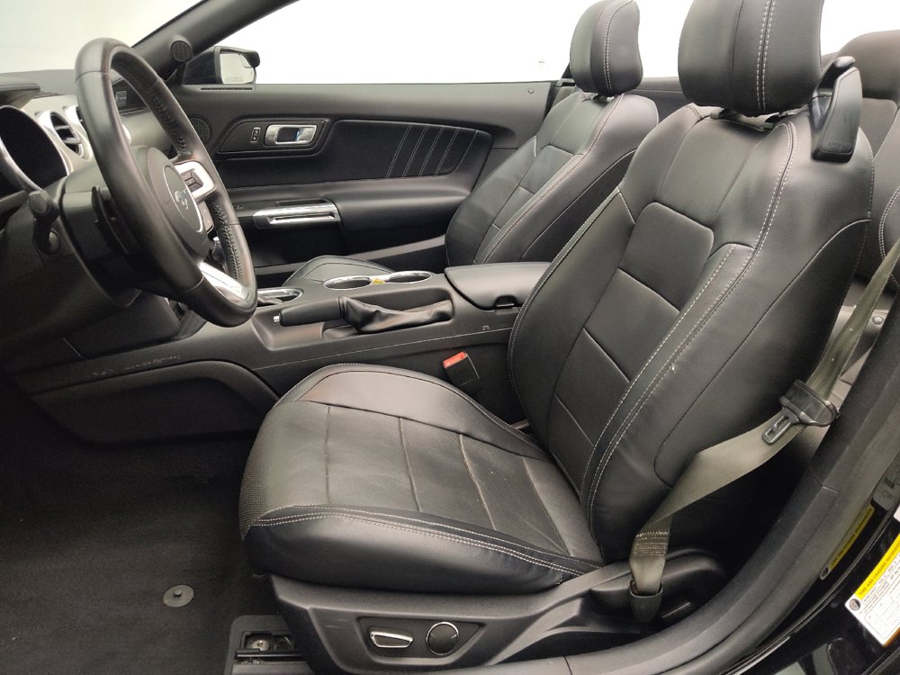 Used 2019 Ford Mustang Premium RWD image 17