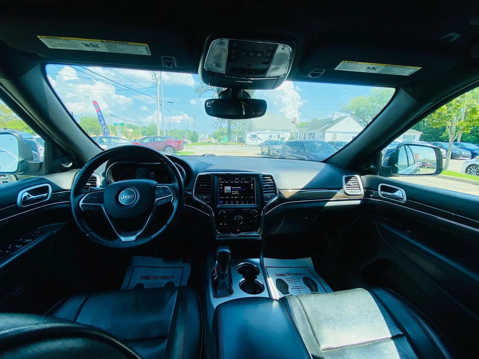 Used 2018 Jeep Grand Cherokee Overland AWD/4WD image 7
