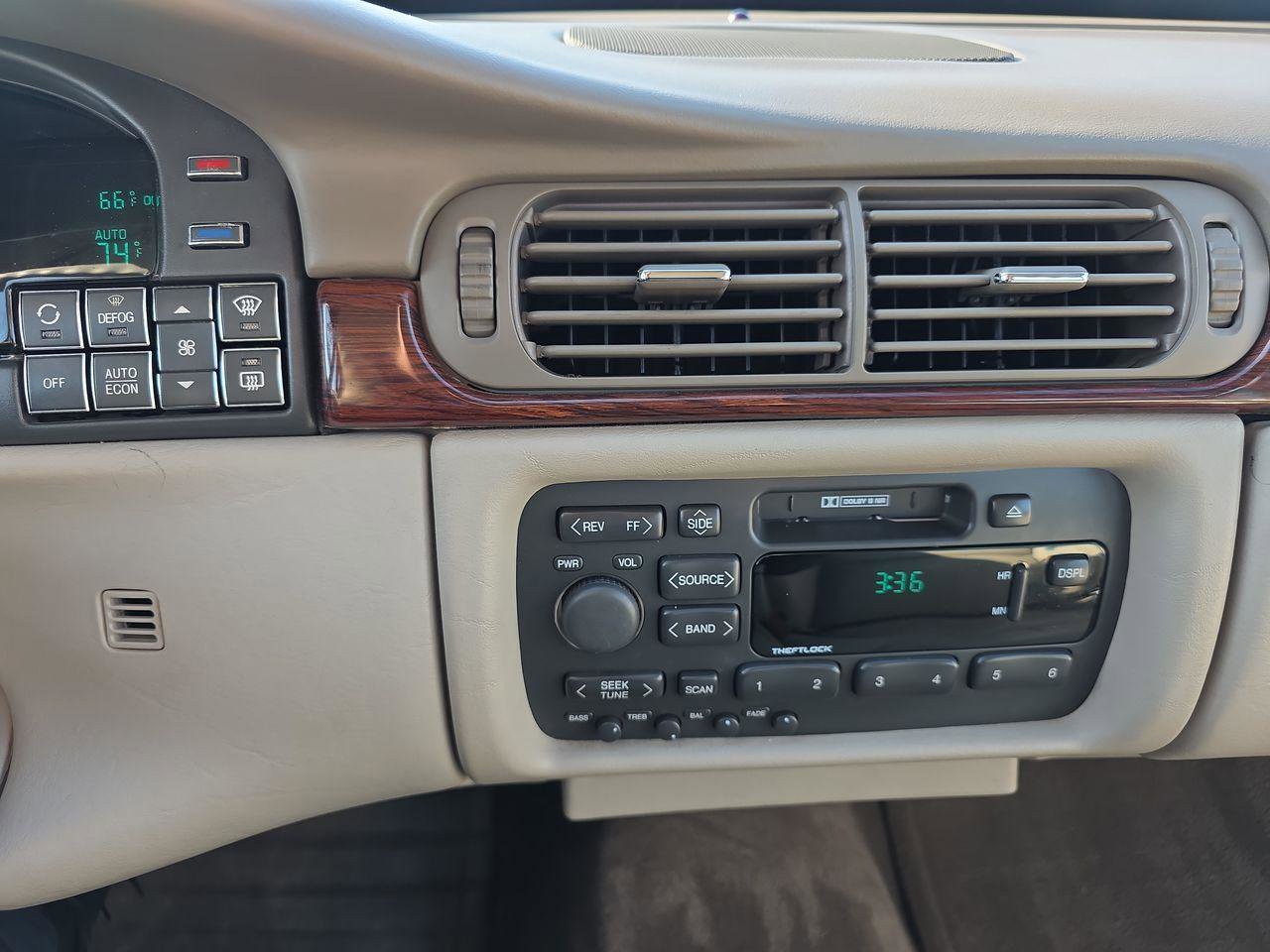 Used 1998 Cadillac De Ville image 9