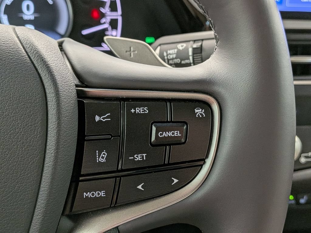 Used 2025 Lexus ES 300h w/ Premium Package FWD image 21