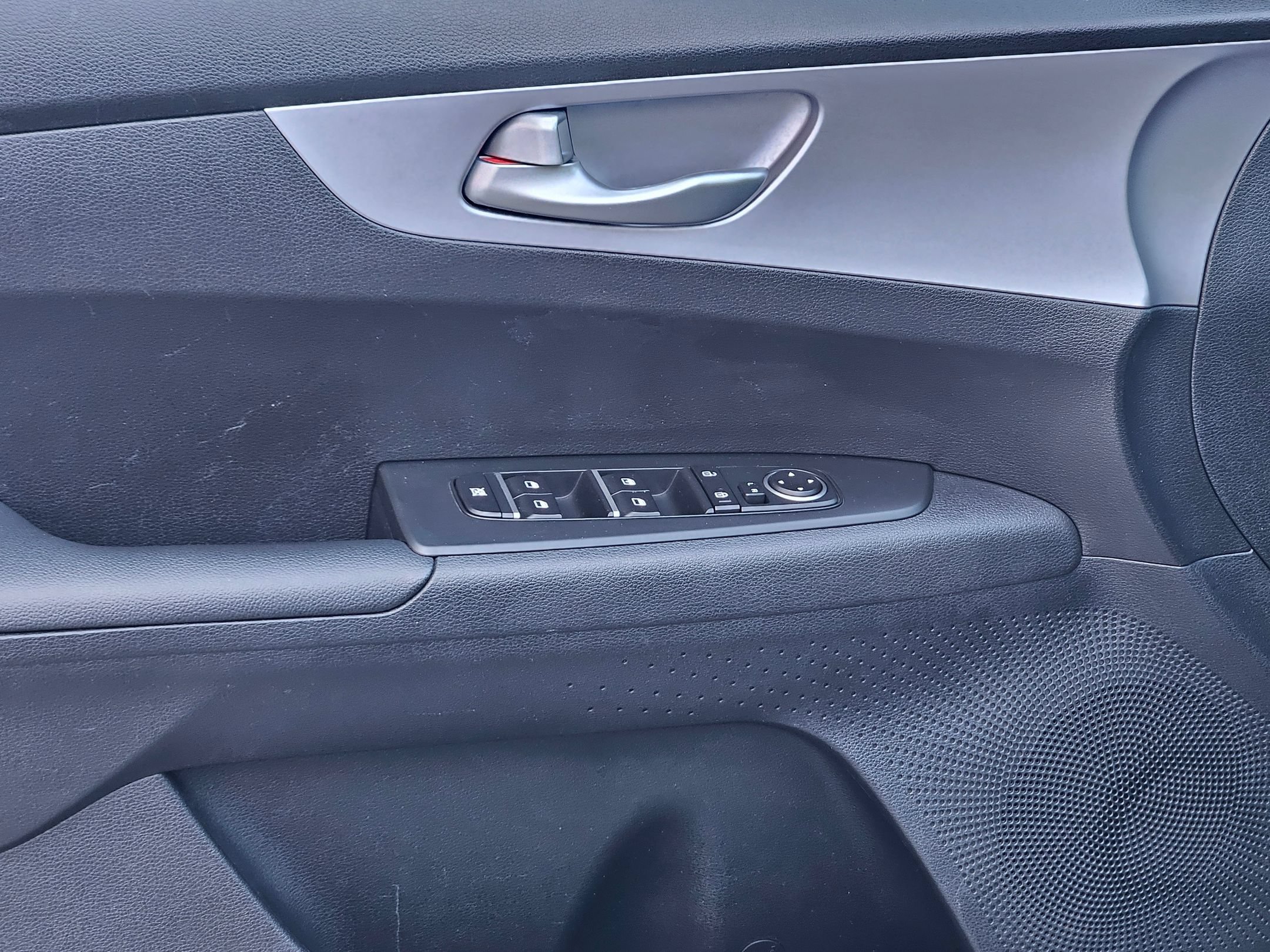 Used 2024 Kia Forte LXS FWD image 18