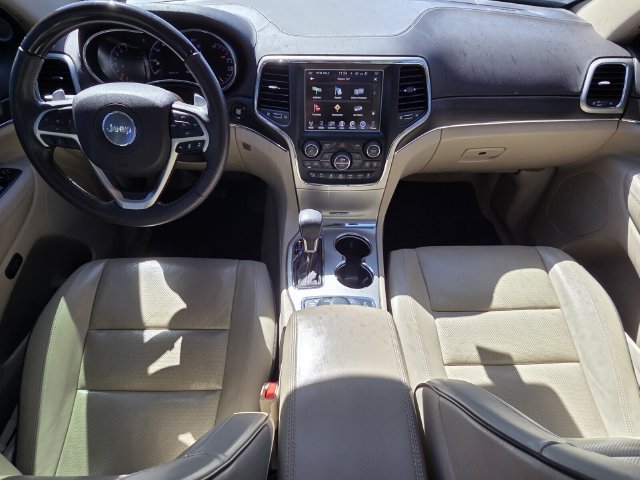 Used 2017 Jeep Grand Cherokee Overland w/ Jeep Active Safety Group AWD/4WD image 11