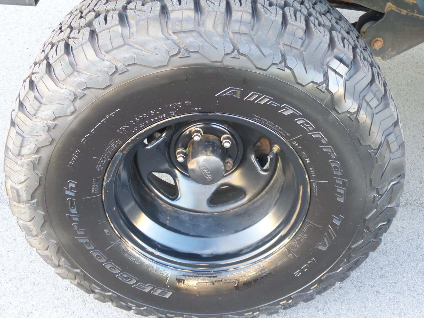Used 2005 Jeep Wrangler Unlimited w/ Security Group AWD/4WD image 46