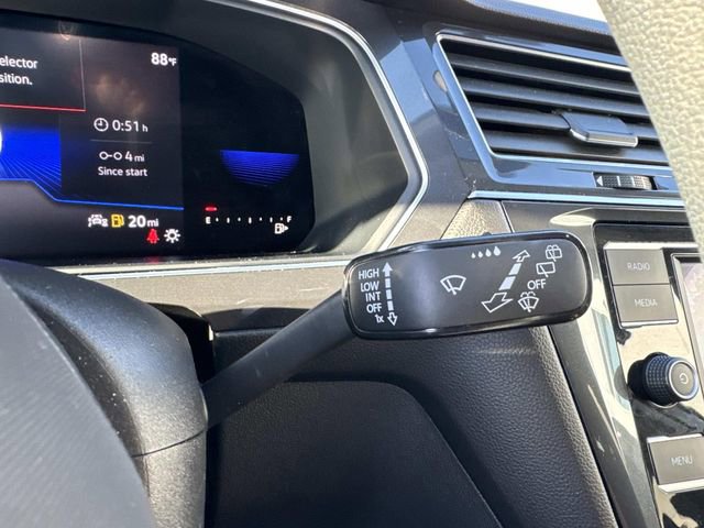 Certified 2022 Volkswagen Tiguan S image 24