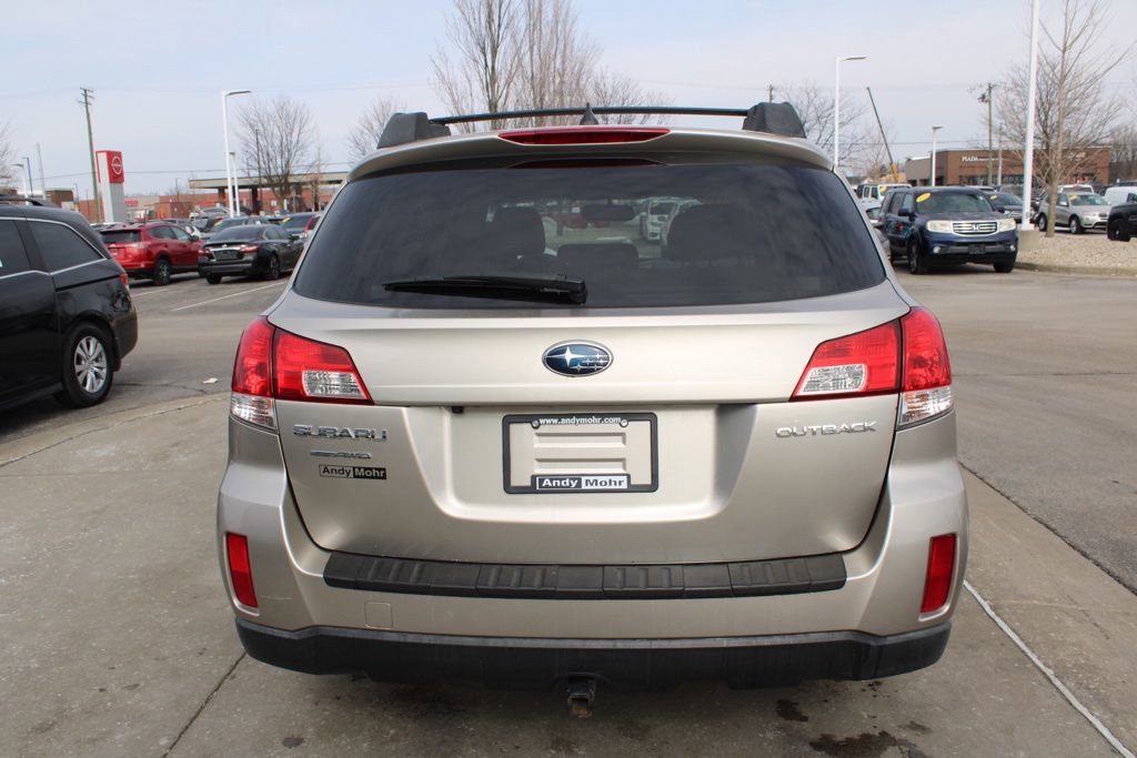 Used 2014 Subaru Outback 2.5i Premium image 8