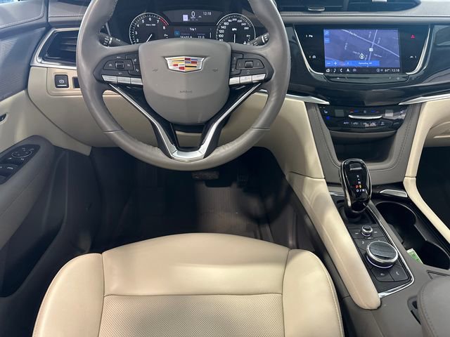 Used 2024 Cadillac XT6 Premium Luxury AWD/4WD image 12