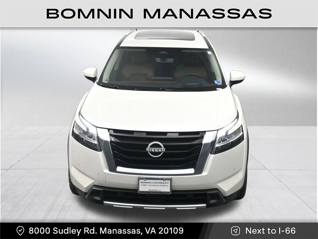 Used 2024 Nissan Pathfinder Platinum image 28