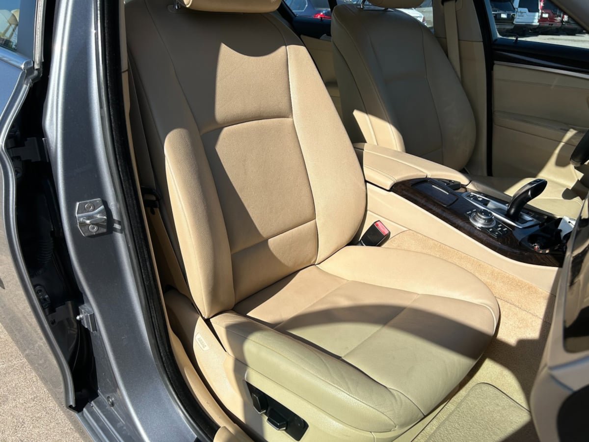 Used 2013 BMW 528i xDrive Sedan AWD/4WD image 16