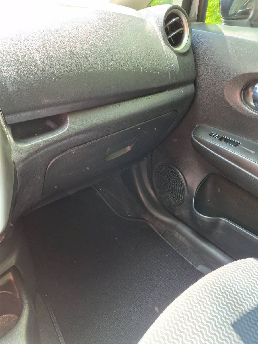 Used 2015 Nissan Versa Note SV FWD image 10