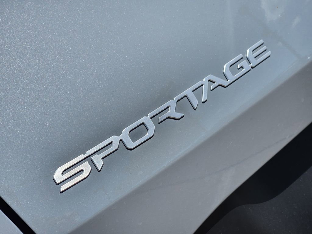 New 2026 Kia Sportage EX FWD image 8