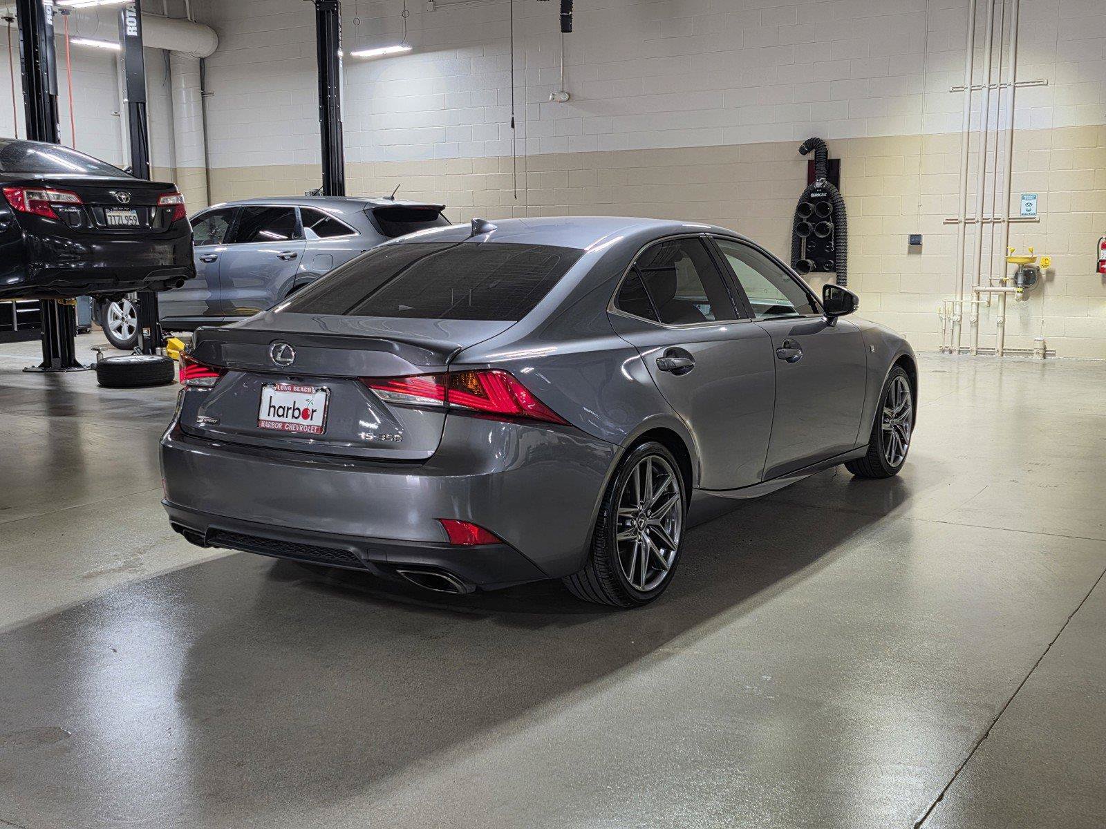 Used 2017 Lexus IS 350 F Sport w/ F Sport Package RWD image 7