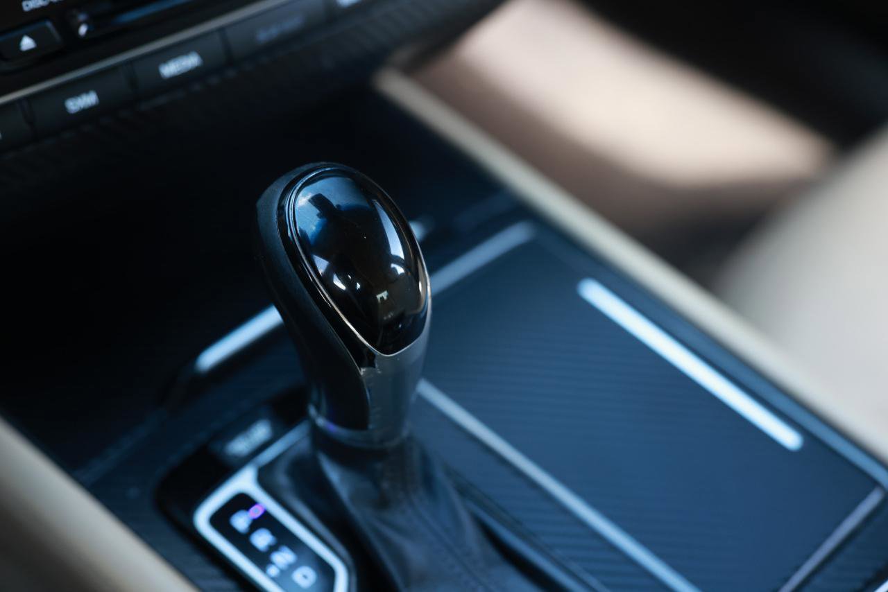 Used 2015 Hyundai Genesis 3.8 w/ Option Group 04 image 39