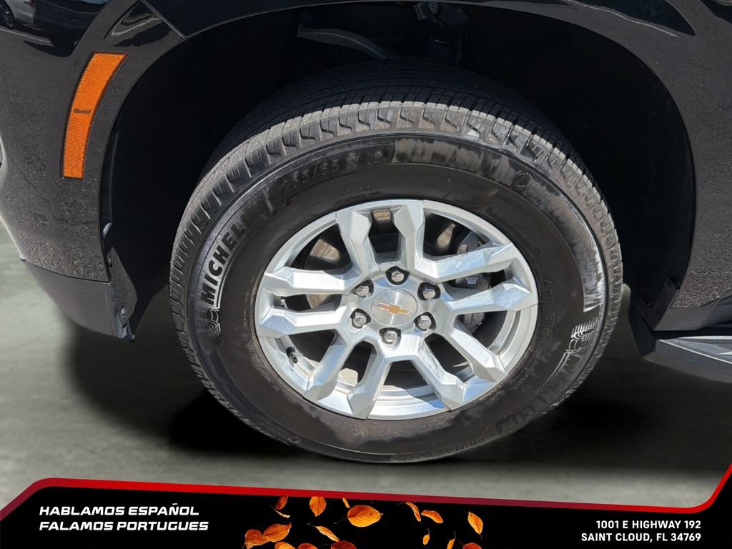 Certified 2026 Chevrolet Suburban LT w/ Comfort Package AWD/4WD image 13