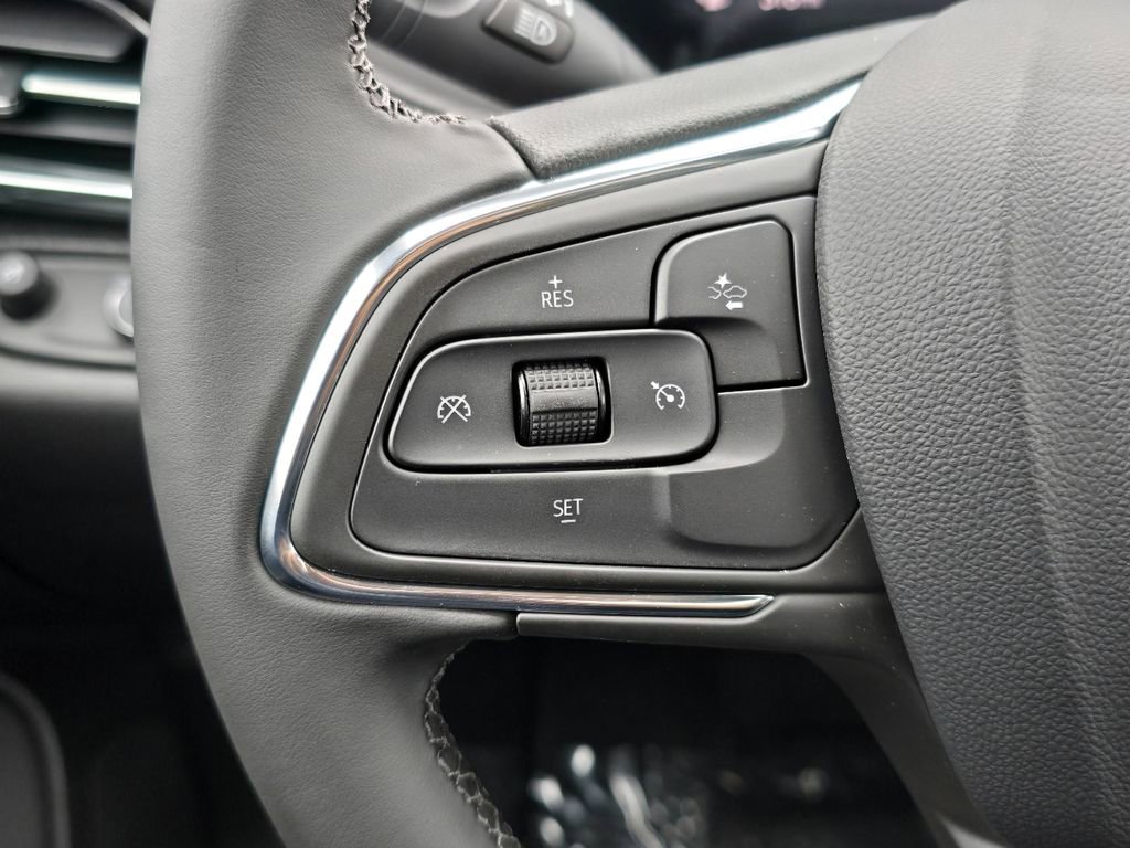 New 2026 Buick Envista Sport Touring image 18