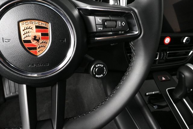 New 2026 Porsche Macan image 11