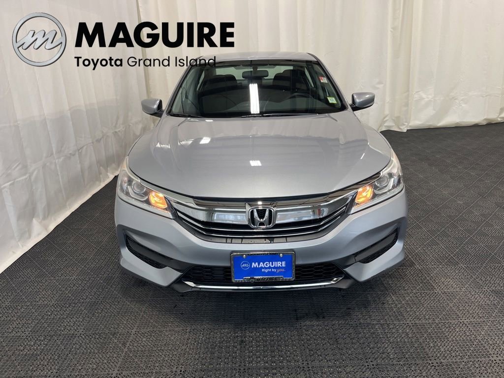 Used 2017 Honda Accord LX image 31