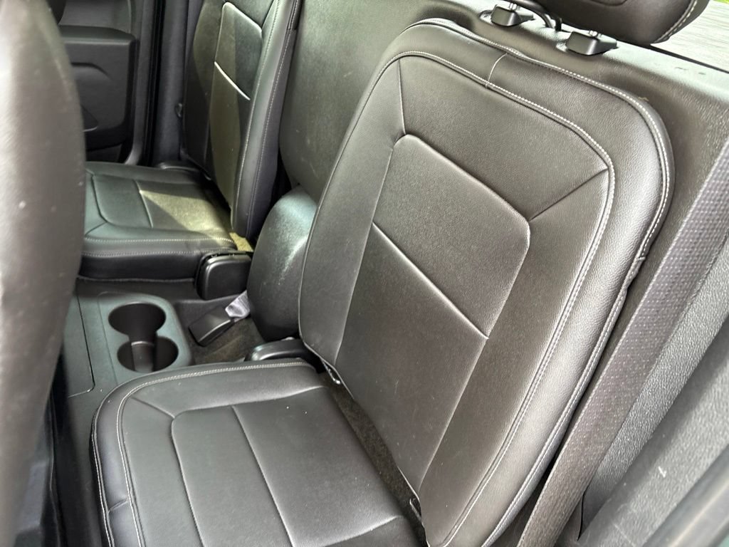 Used 2015 Chevrolet Colorado LT w/ Luxury Package AWD/4WD image 12