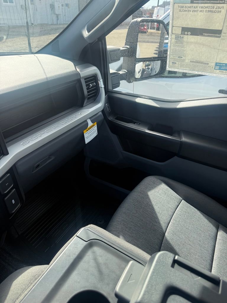 New 2026 Ford F550 4x4 Supercab Super Duty image 16