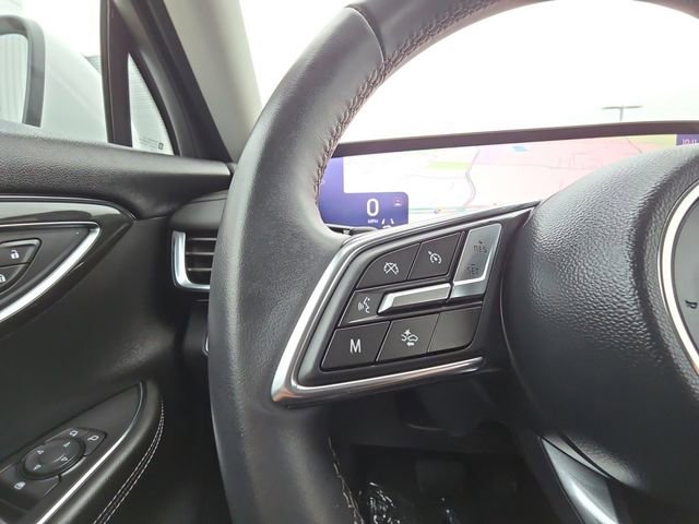 Used 2025 Buick Envision Preferred image 11